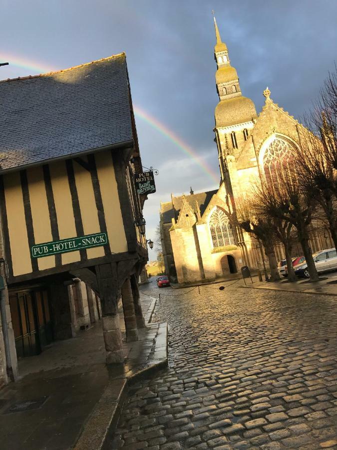 La Re-Naissance Villa Dinan Esterno foto